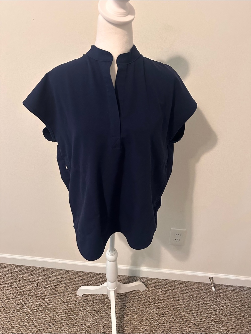 FIGS Rafaela Oversized Navy Blue Scrub Top Size Small